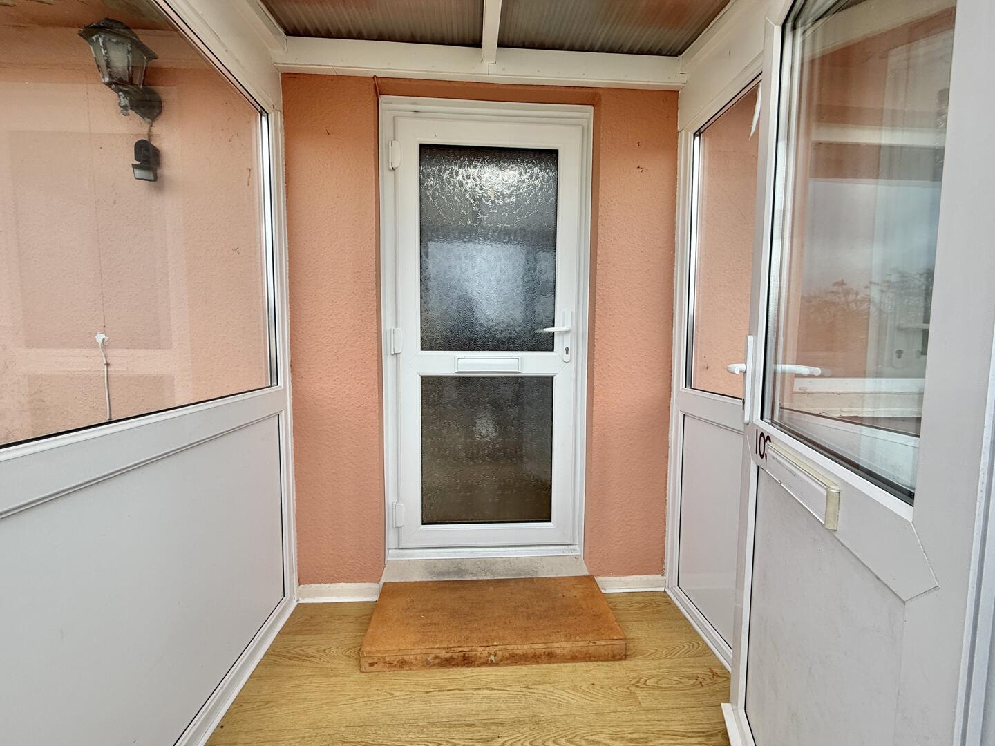 2 bed property in Malabar Road, Truro